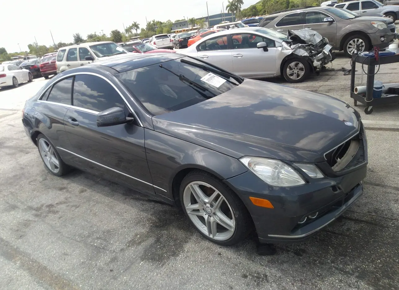 2011 MERCEDES-BENZ  - Image 1.