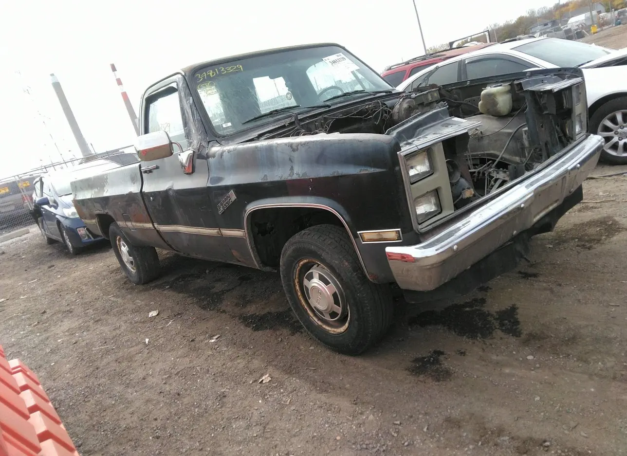 1987 GMC  - Image 1.