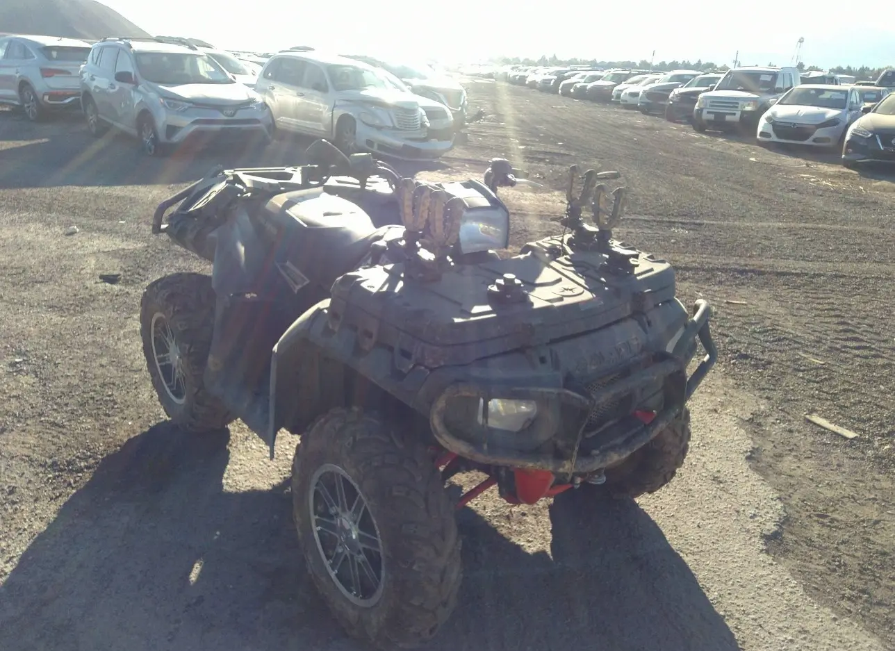 2013 POLARIS  - Image 1.