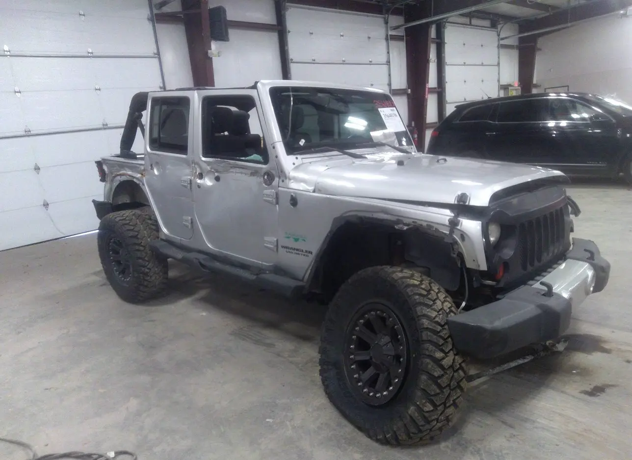 2011 JEEP  - Image 1.