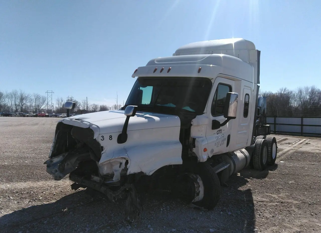 2016 FREIGHTLINER  - Image 1.