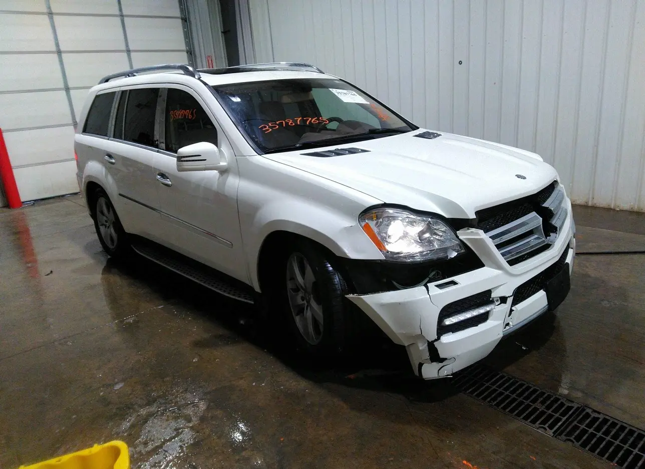 2012 MERCEDES-BENZ  - Image 1.