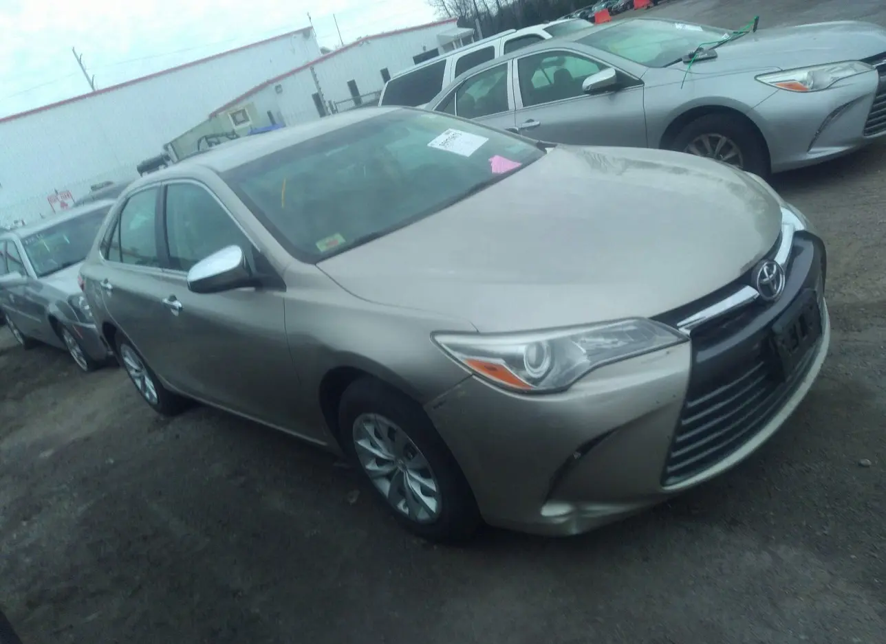 2015 TOYOTA  - Image 1.