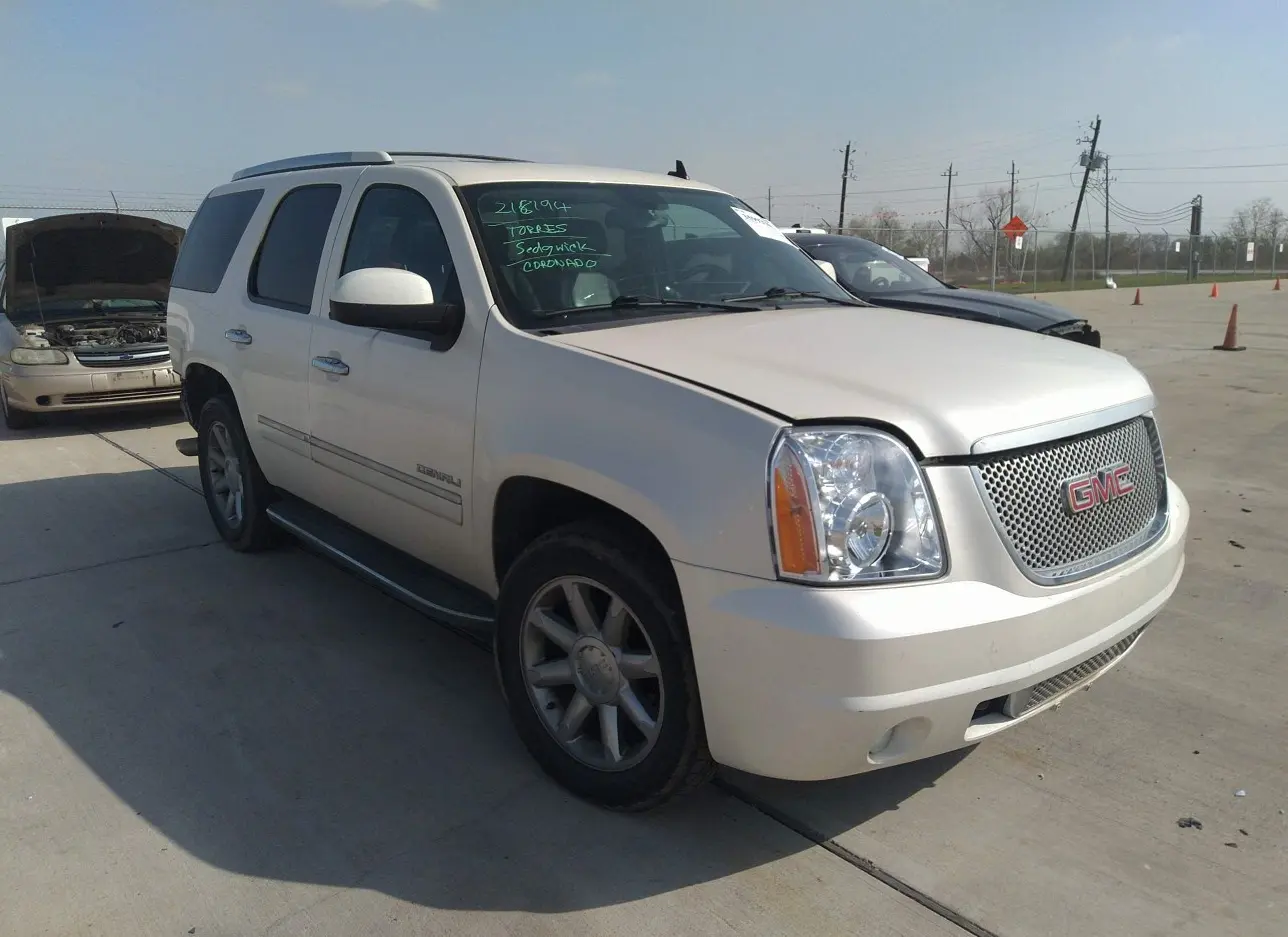 2012 GMC  - Image 1.