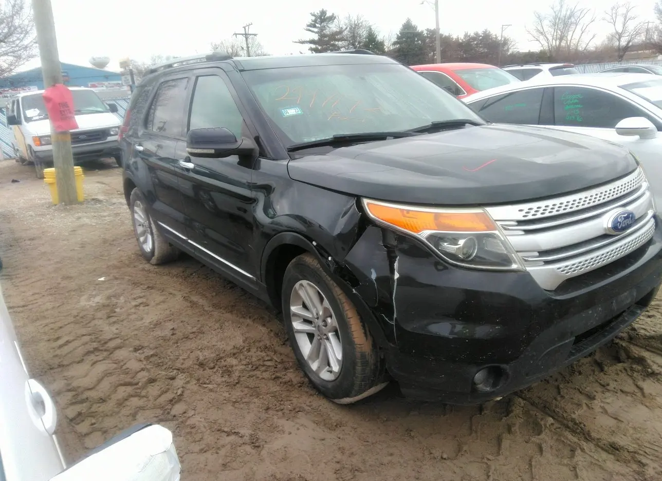 2011 FORD  - Image 1.