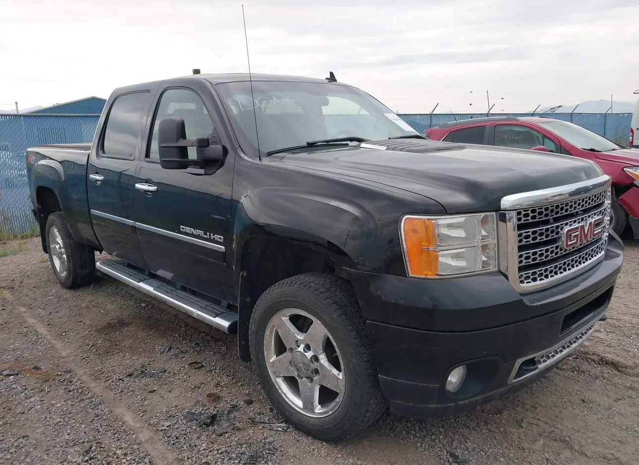 2013 GMC  - Image 1.