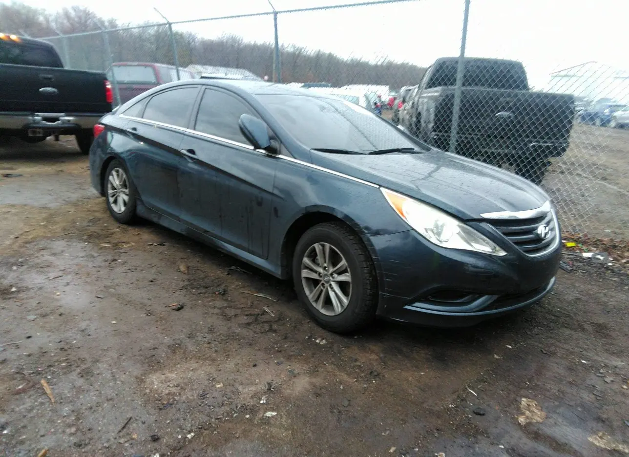 2014 HYUNDAI  - Image 1.