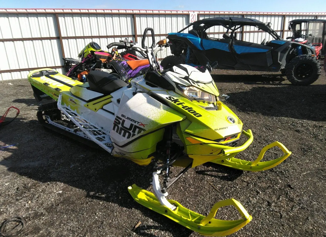 2017 SKI DOO  - Image 1.