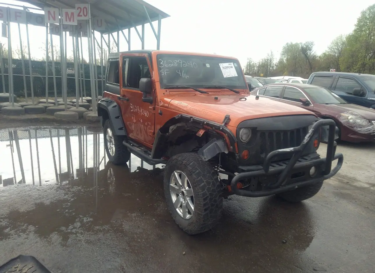 2011 JEEP  - Image 1.