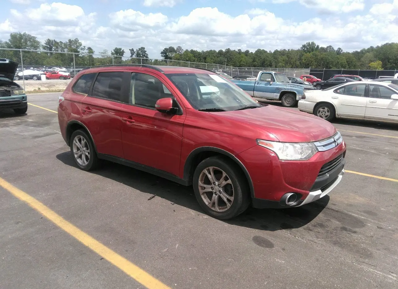 2015 MITSUBISHI  - Image 1.