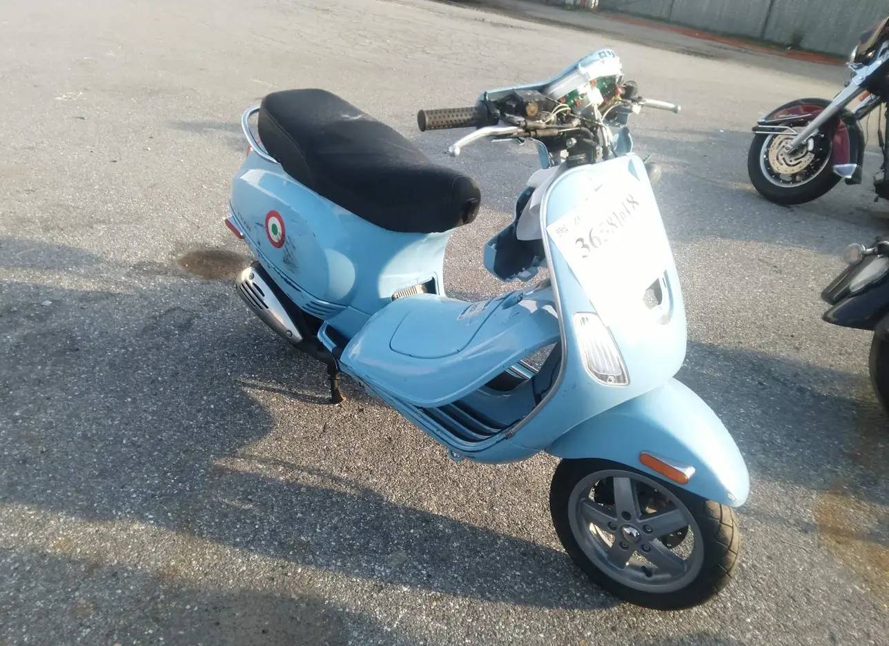 2009 VESPA  - Image 1.