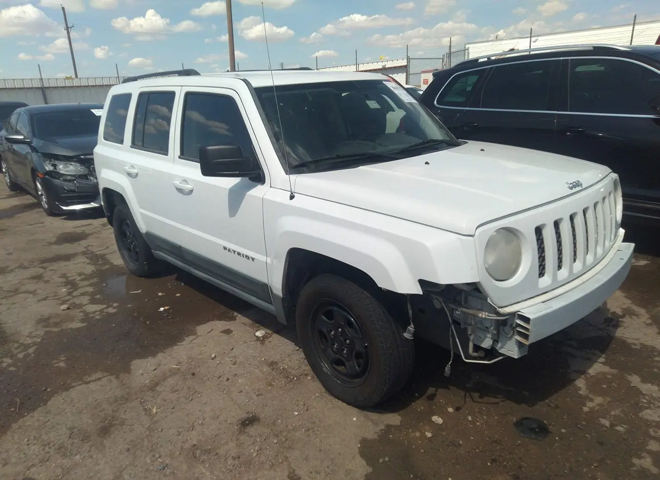 2011 JEEP  - Image 1.