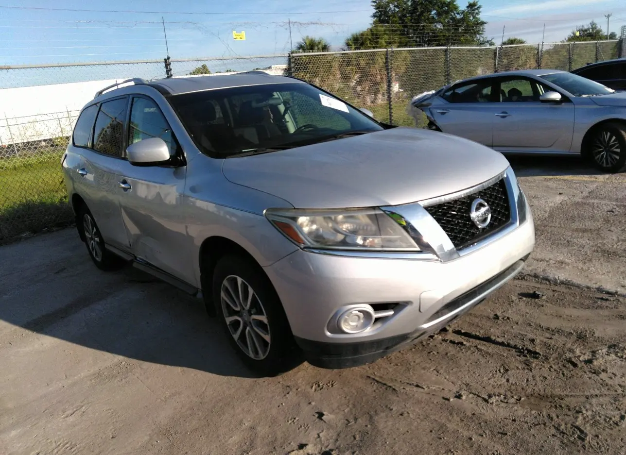 2013 NISSAN  - Image 1.