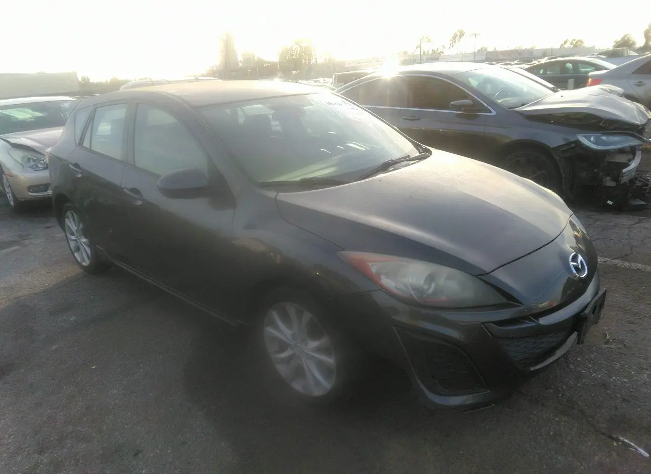 2011 MAZDA  - Image 1.