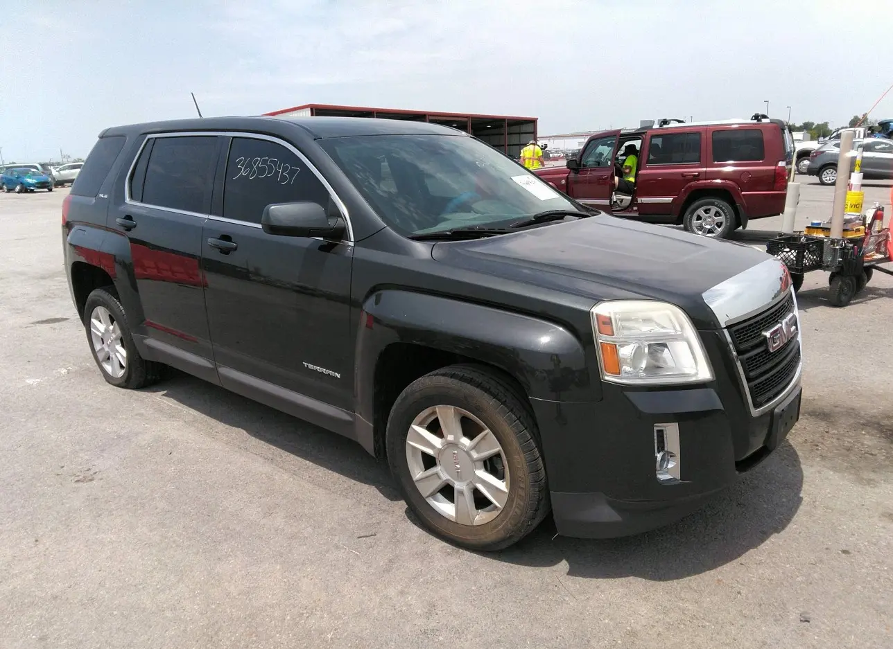 2013 GMC  - Image 1.