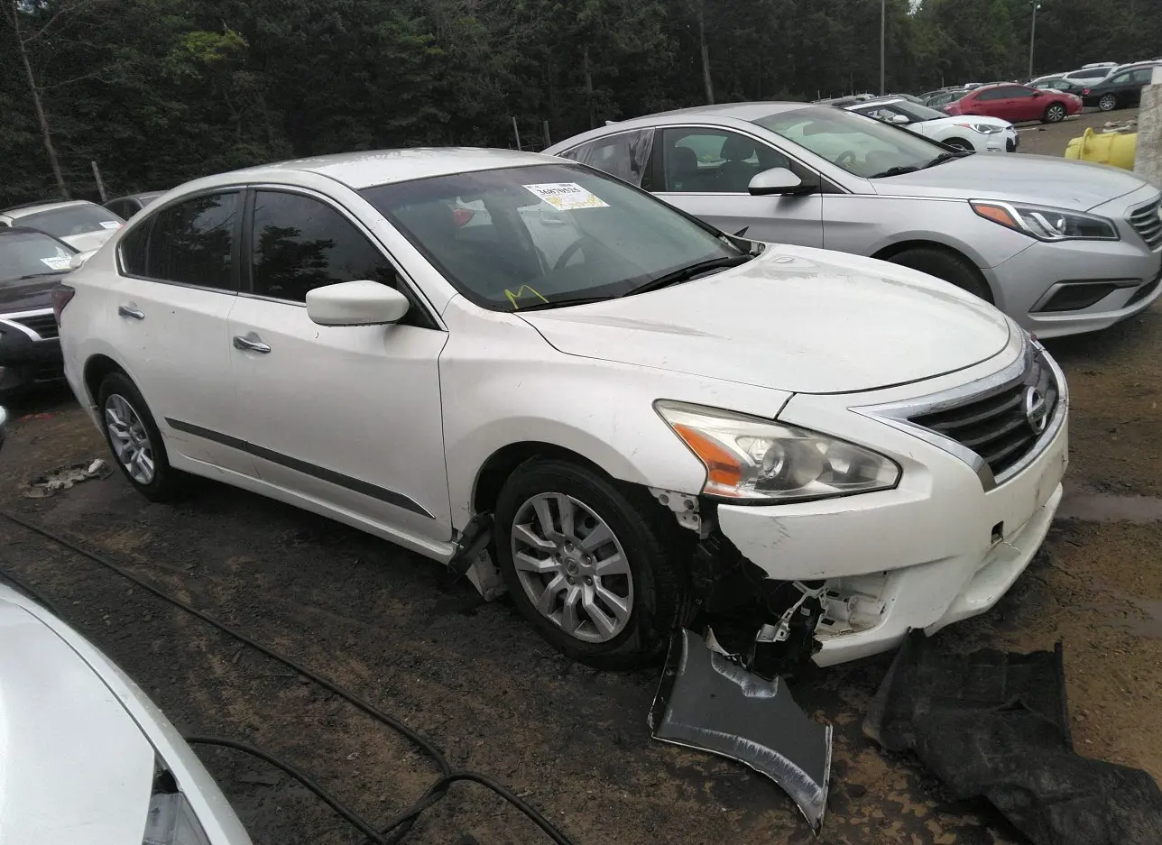 2015 NISSAN  - Image 1.