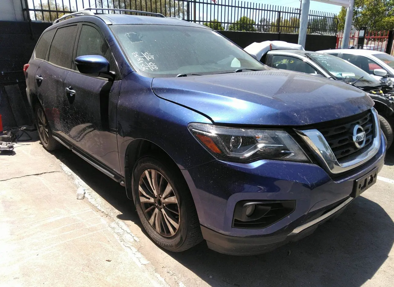 2017 NISSAN  - Image 1.