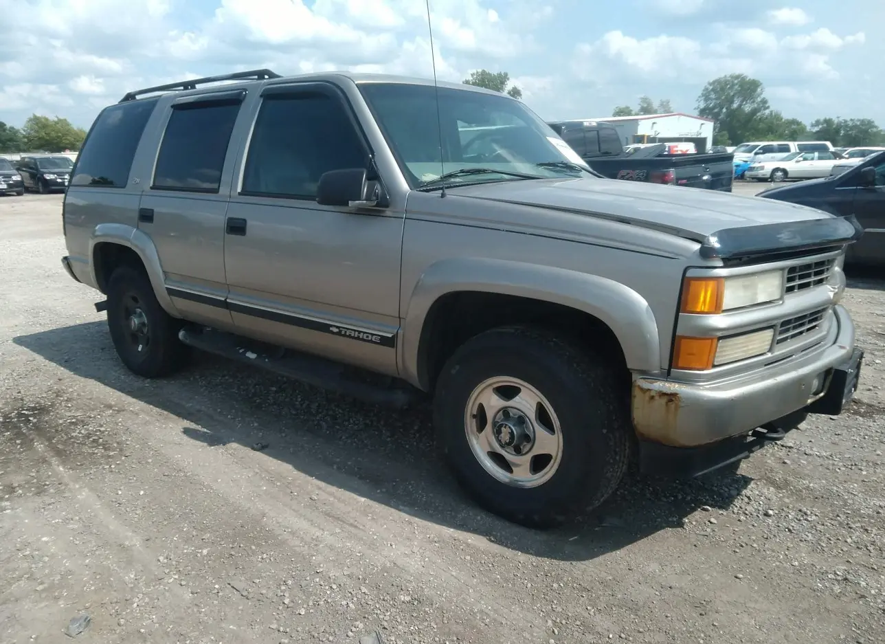 2000 CHEVROLET  - Image 1.