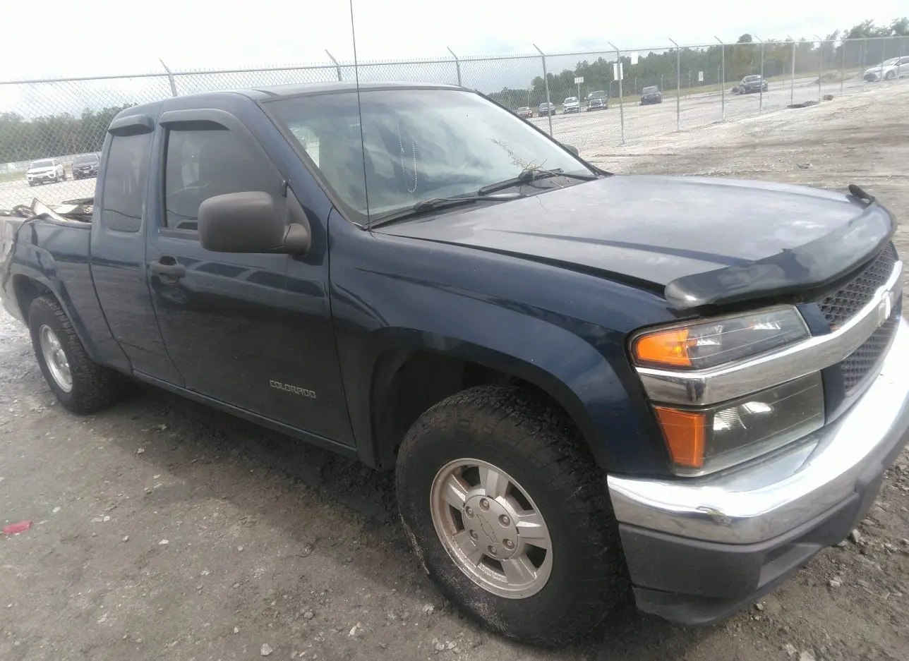 2004 CHEVROLET  - Image 1.