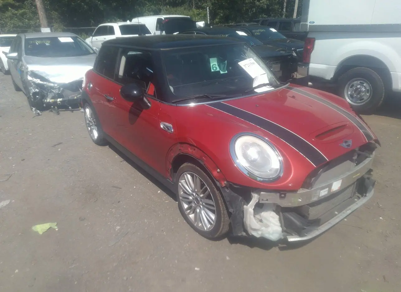 2014 MINI  - Image 1.