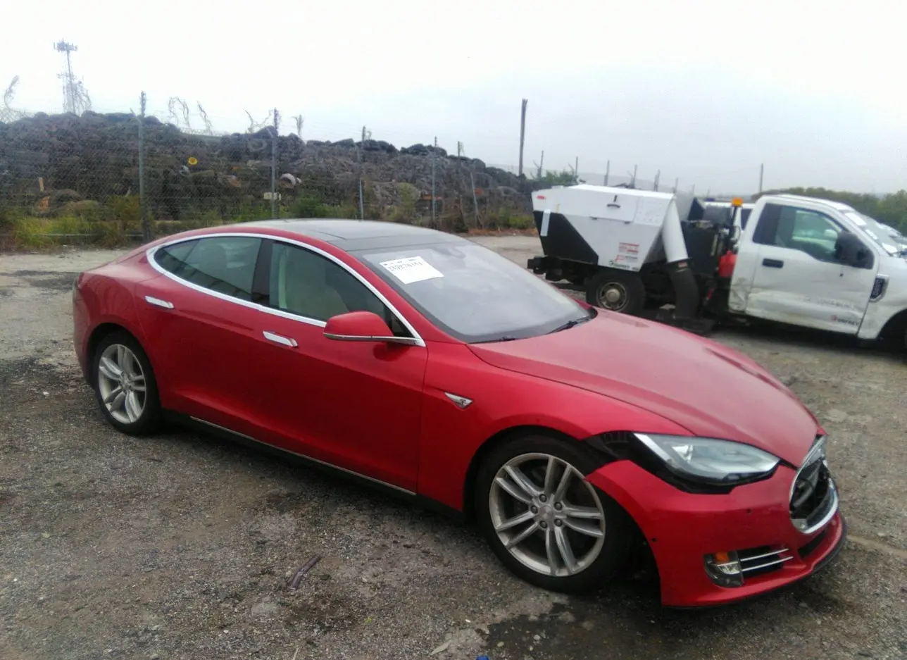 2015 TESLA  - Image 1.