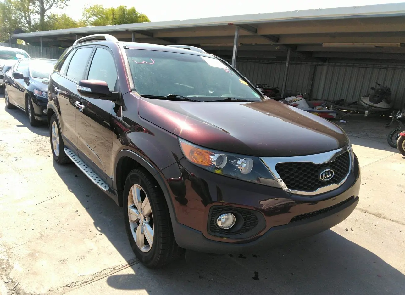 2012 KIA  - Image 1.