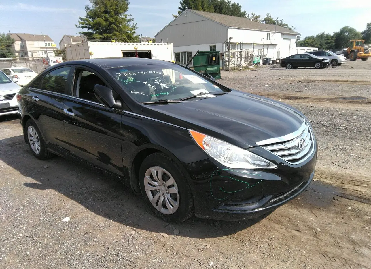 2012 HYUNDAI  - Image 1.