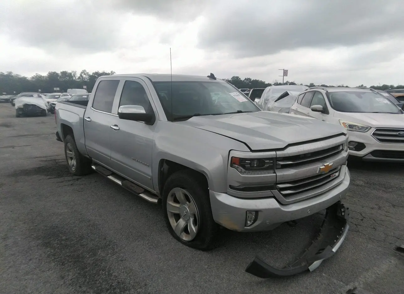 2017 CHEVROLET  - Image 1.