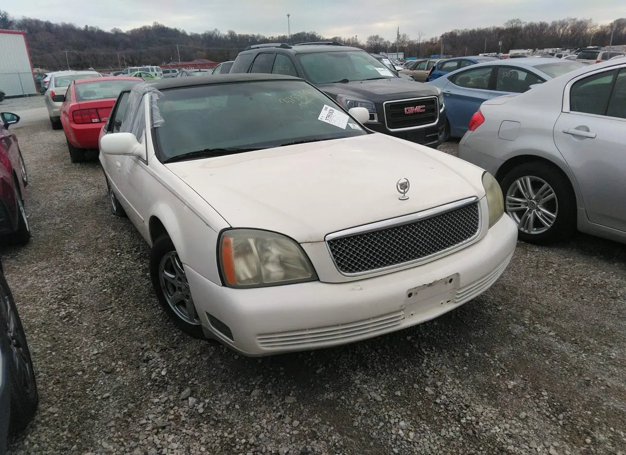 2004 CADILLAC  - Image 1.