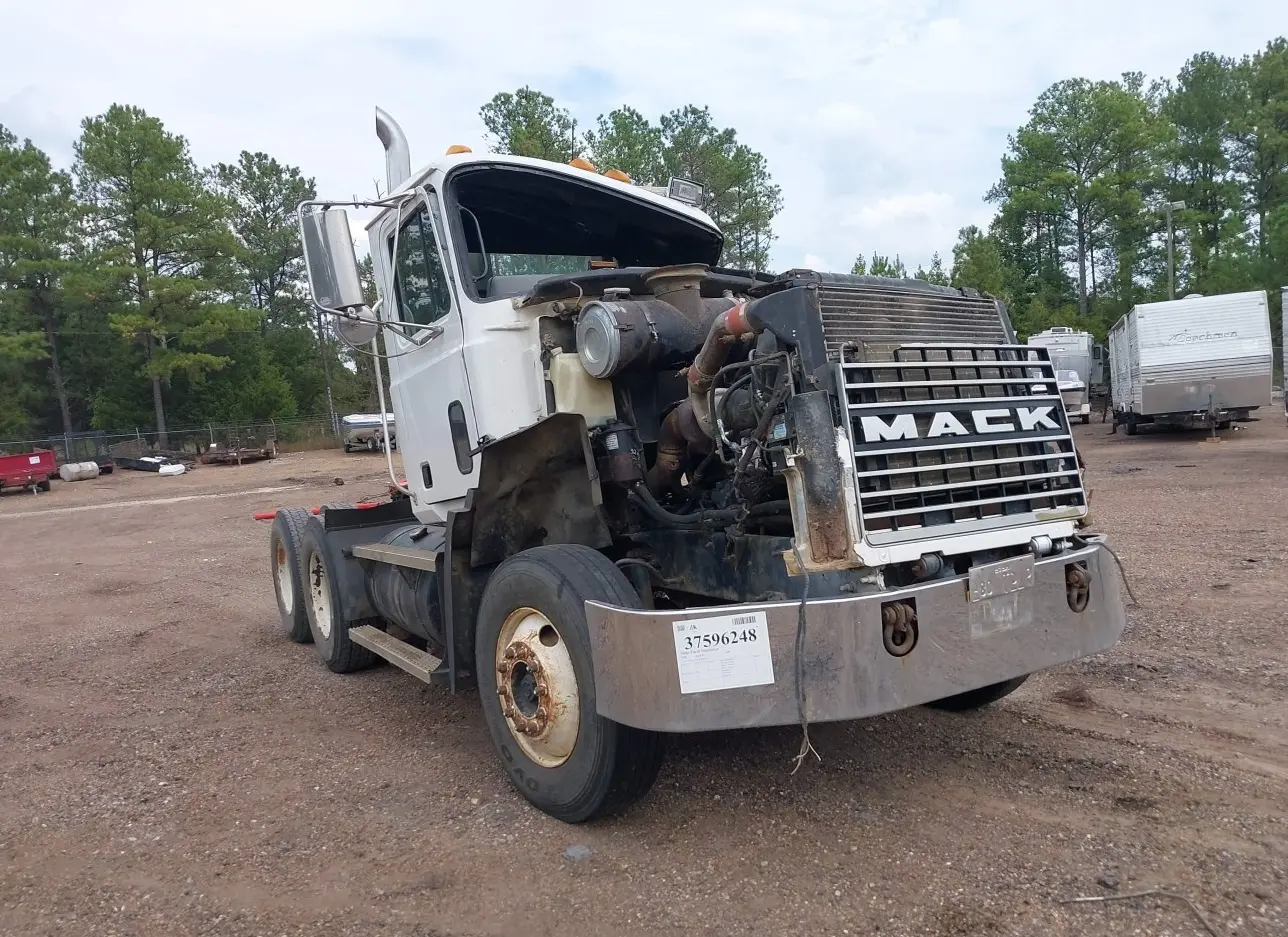 1998 MACK  - Image 1.