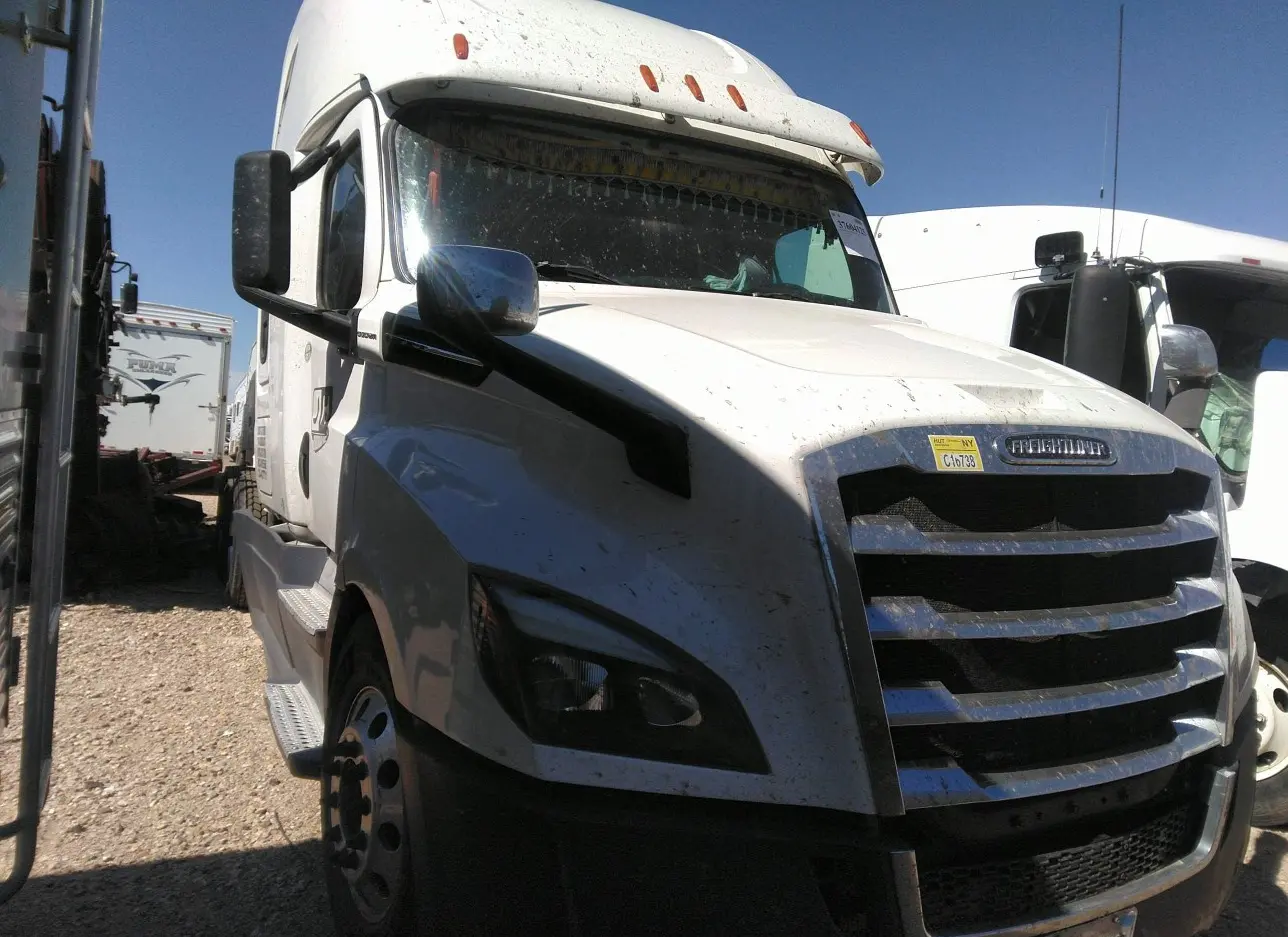 2019 FREIGHTLINER  - Image 1.