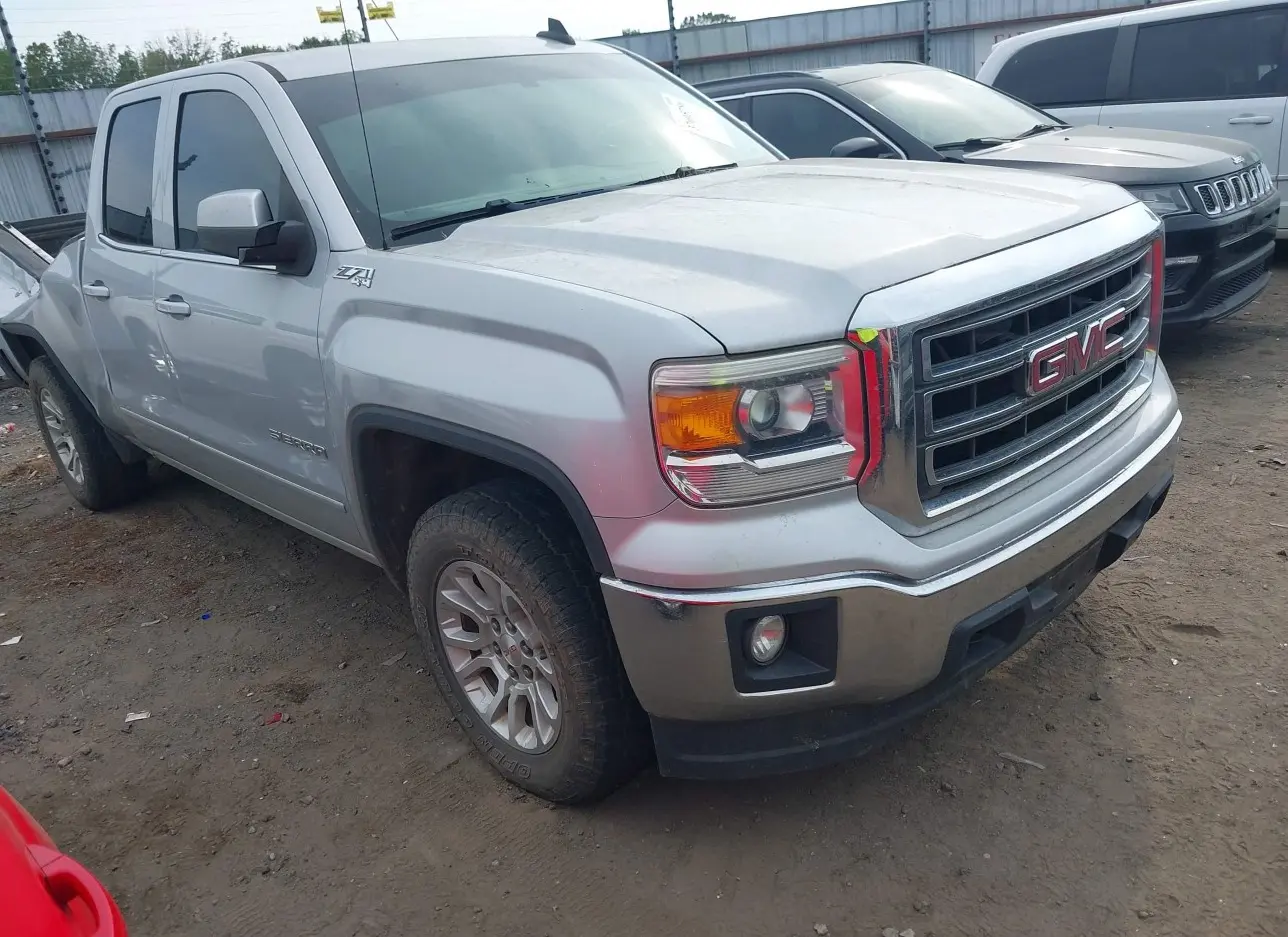 2015 GMC  - Image 1.