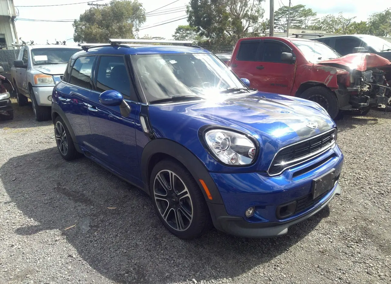 2016 MINI  - Image 1.