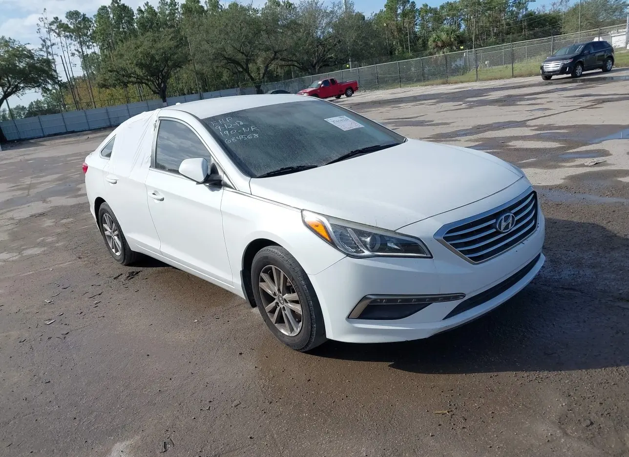 2015 HYUNDAI  - Image 1.