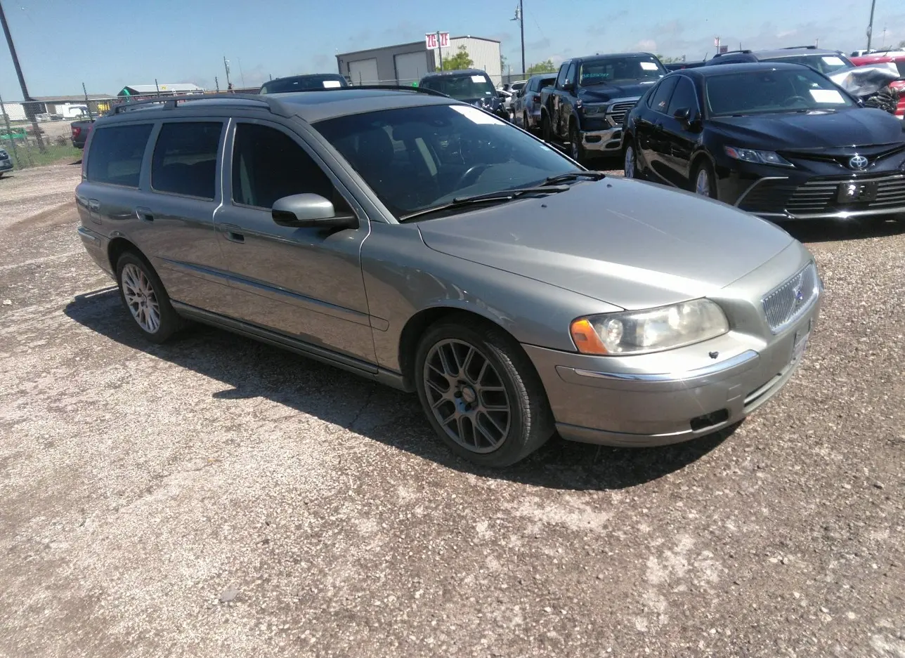 2007 VOLVO  - Image 1.