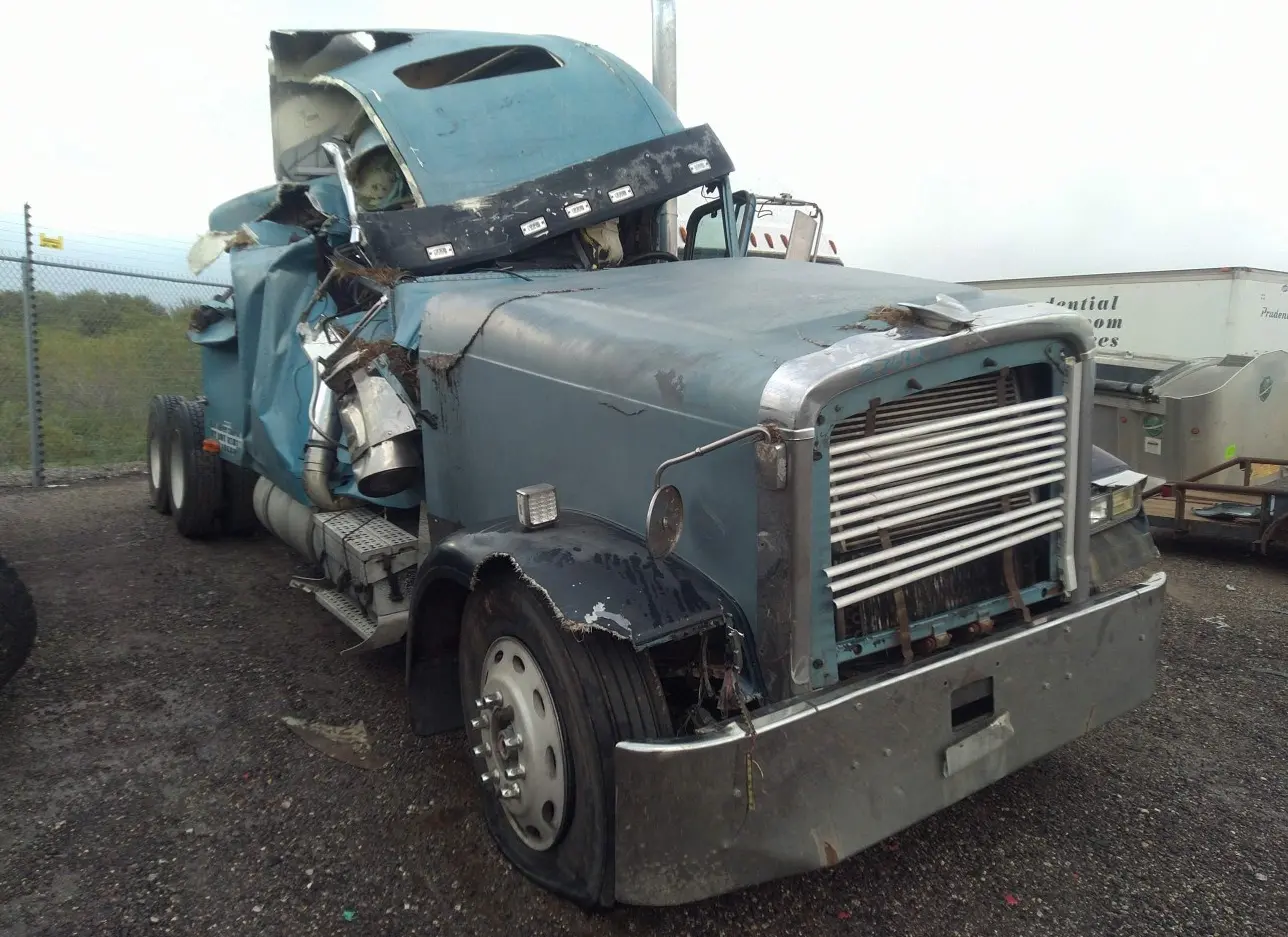 1999 FREIGHTLINER  - Image 1.