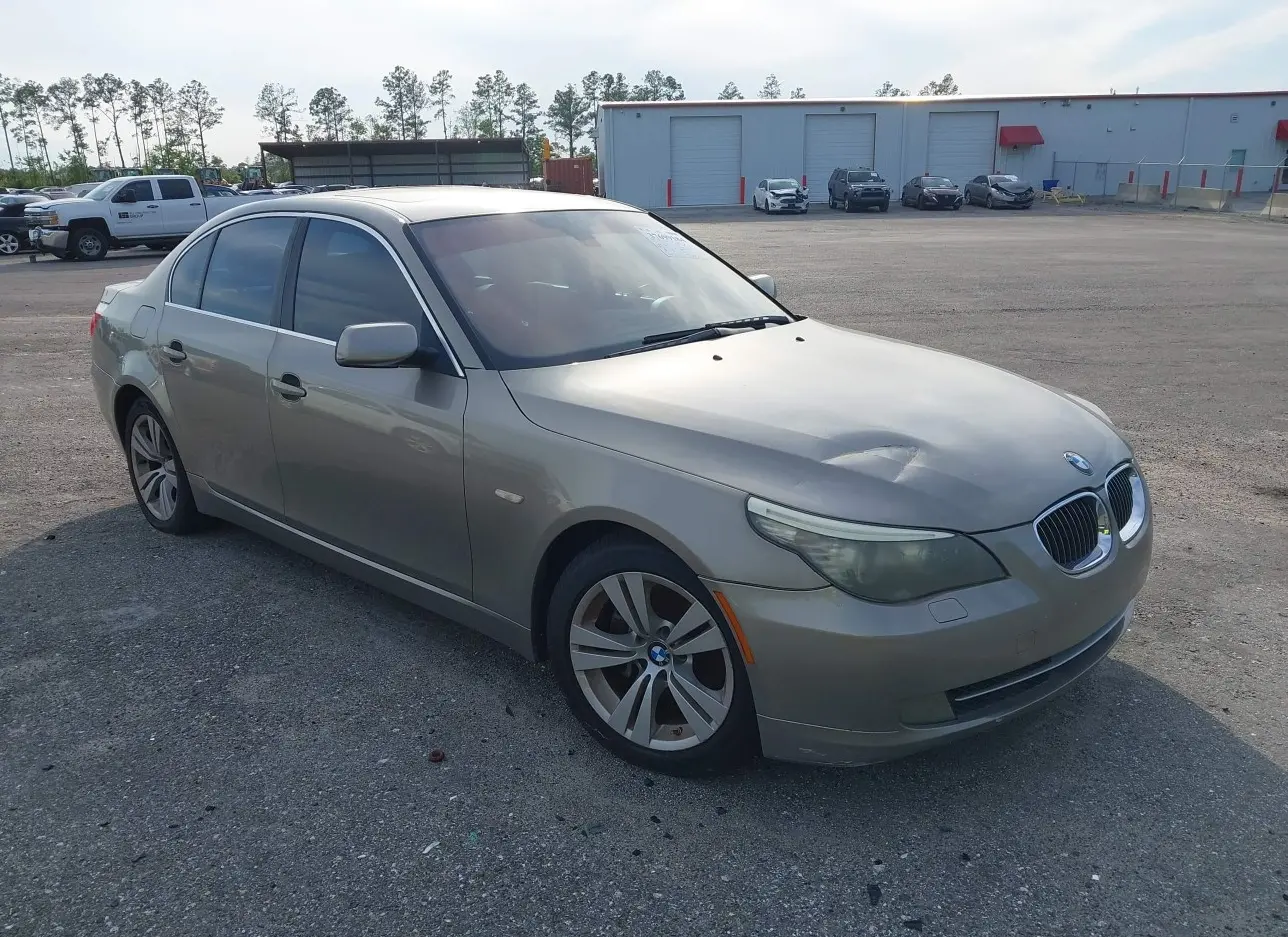 2009 BMW  - Image 1.