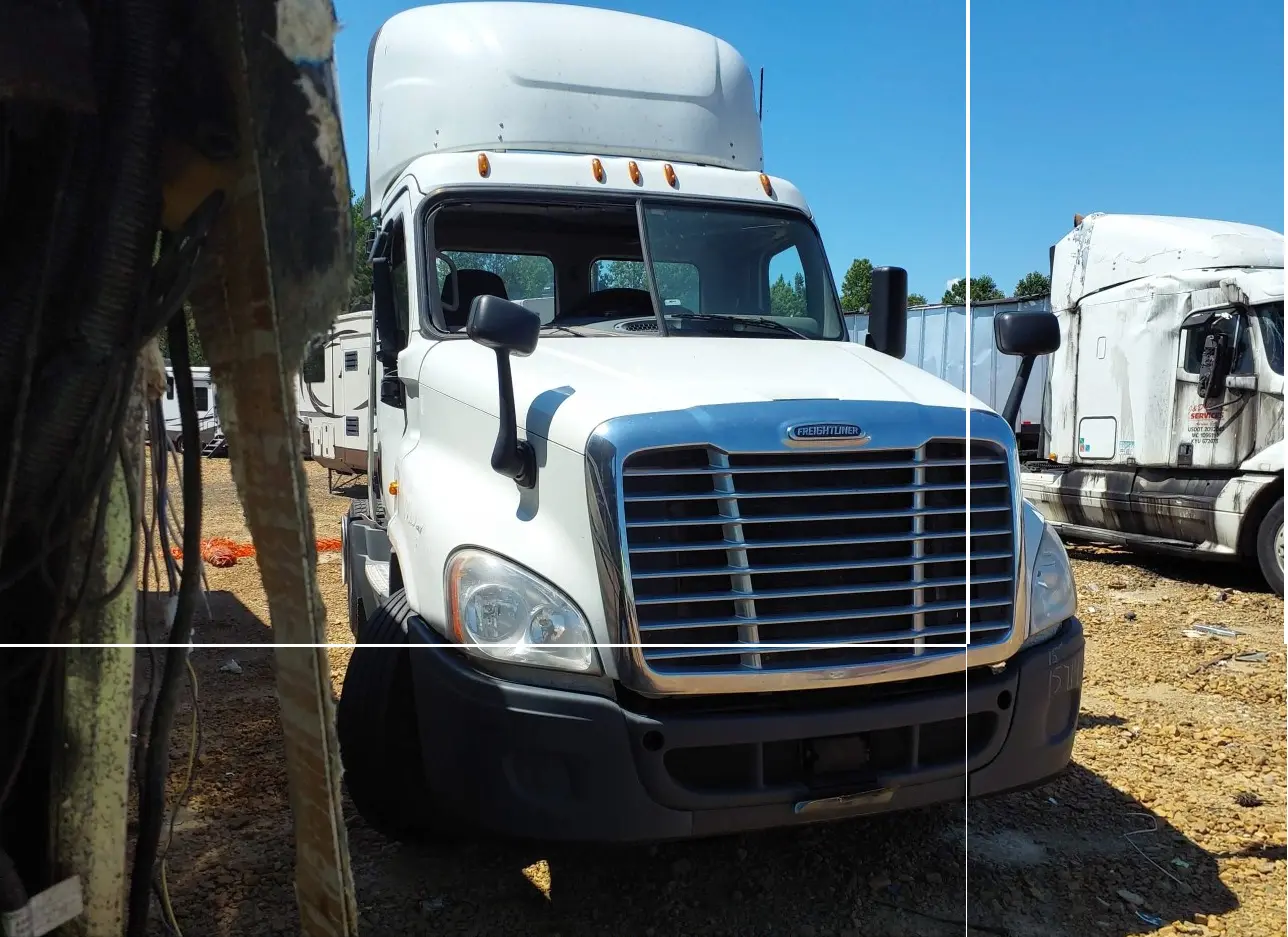 2016 FREIGHTLINER  - Image 1.