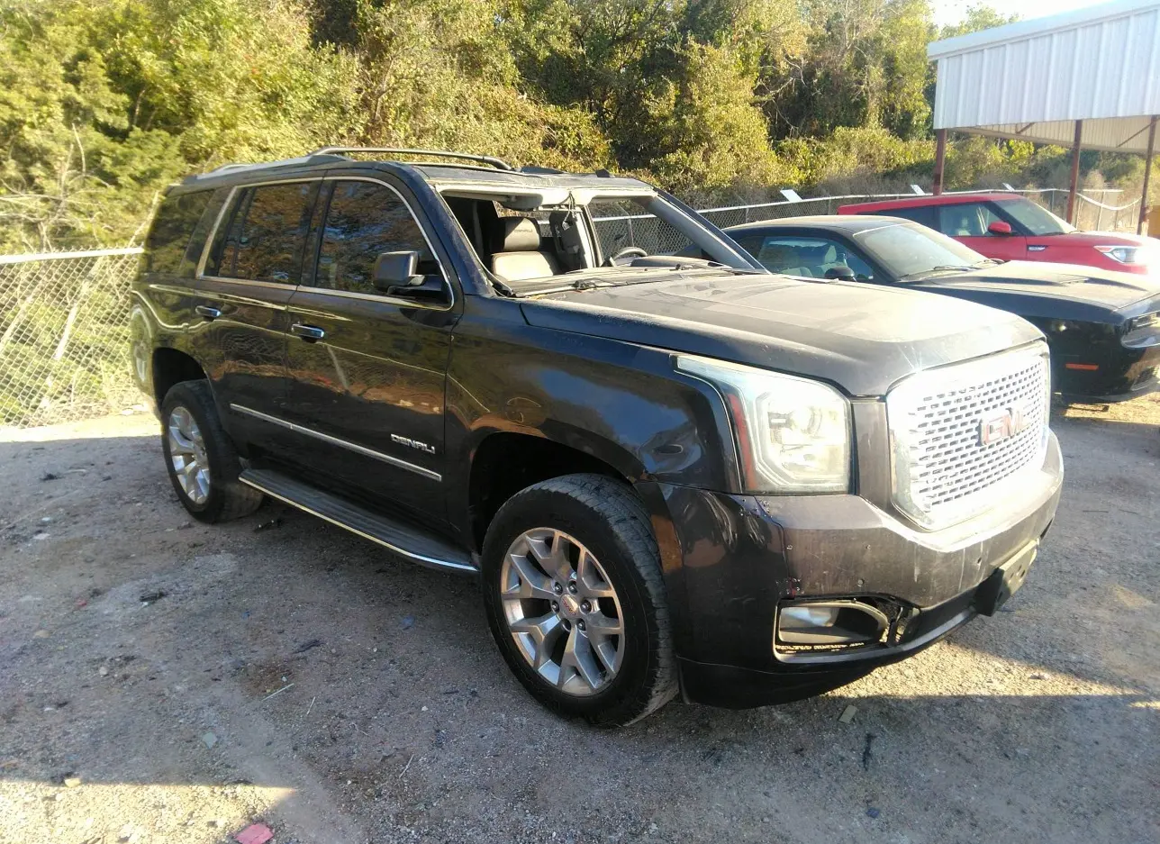 2015 GMC  - Image 1.