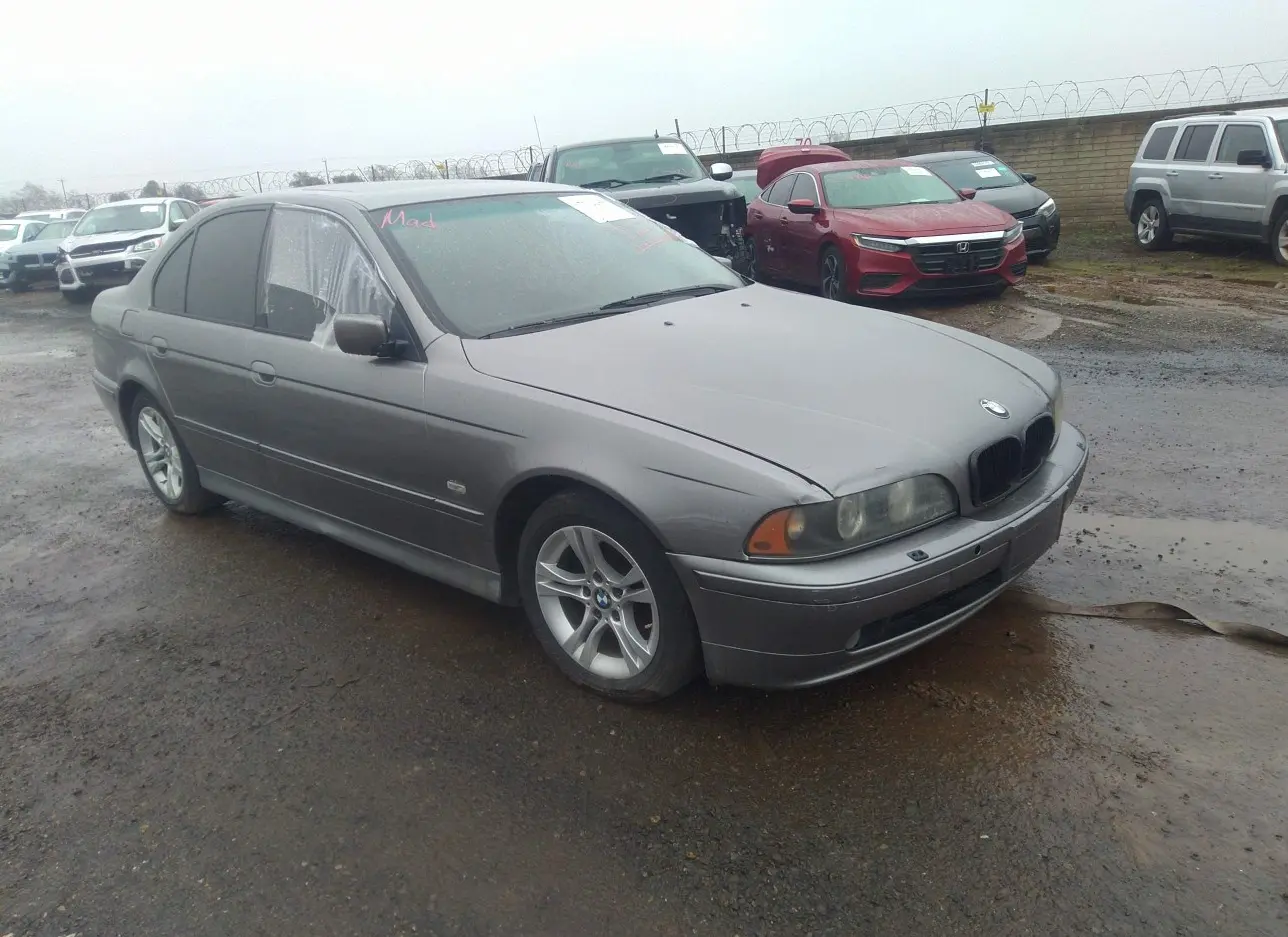 2002 BMW  - Image 1.