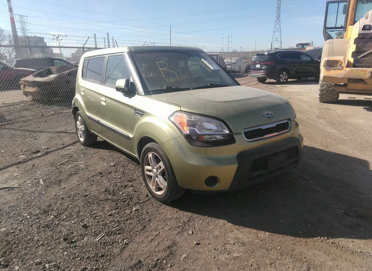 2010 KIA  - Image 1.