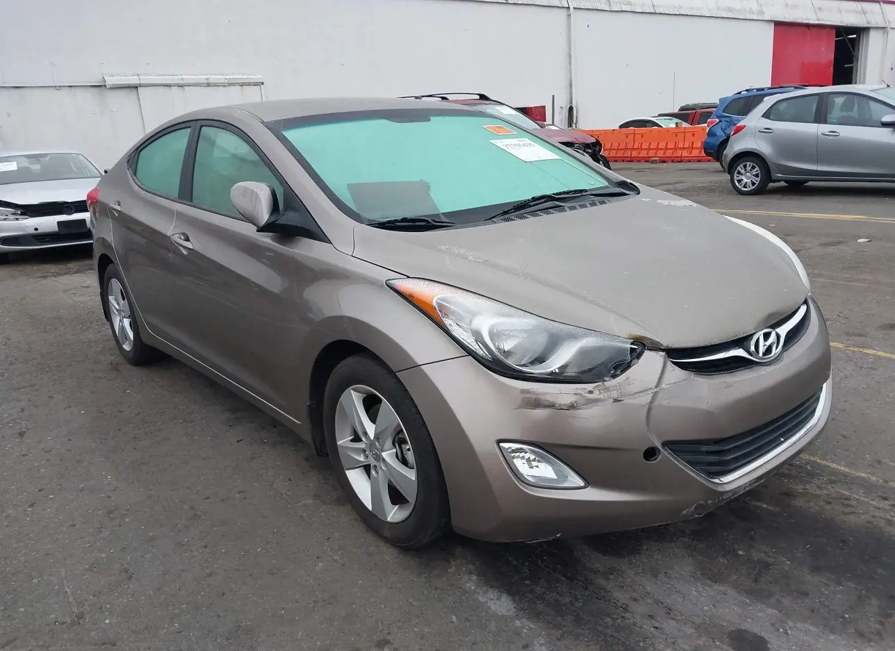 2013 HYUNDAI  - Image 1.