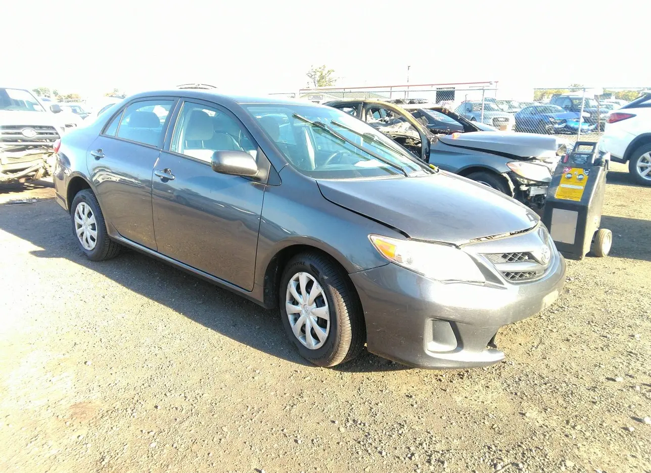 2011 TOYOTA  - Image 1.