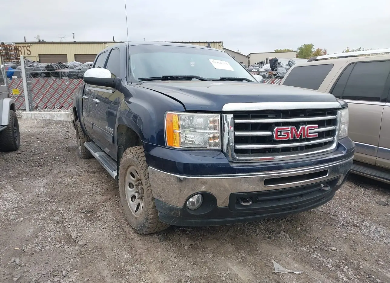 2012 GMC  - Image 1.