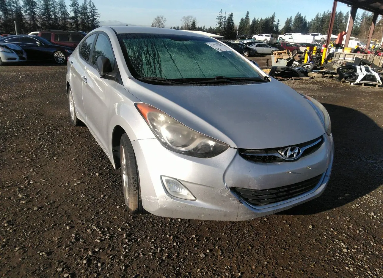 2012 HYUNDAI  - Image 1.