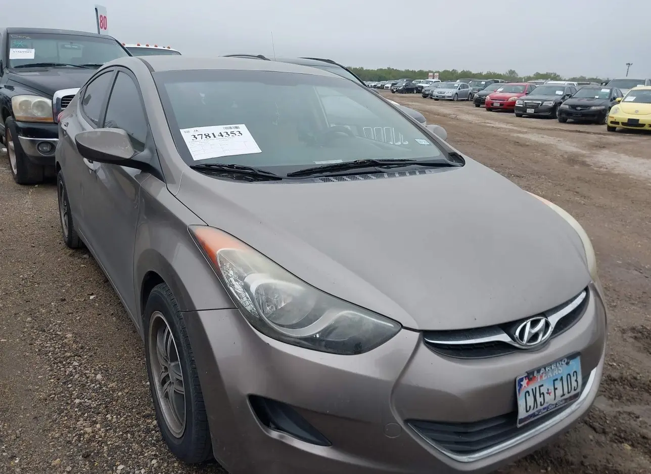 2012 HYUNDAI  - Image 1.