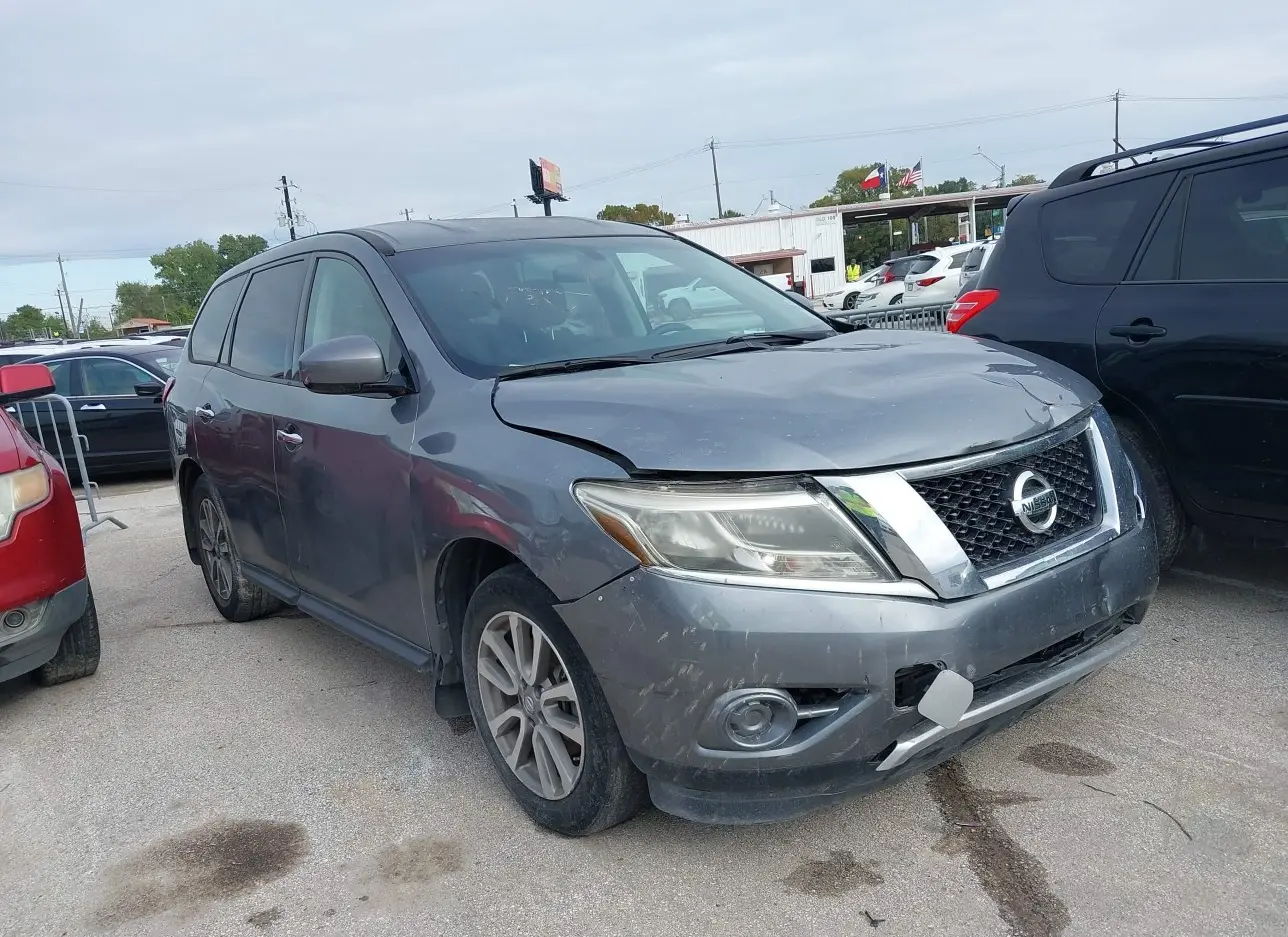 2015 NISSAN  - Image 1.