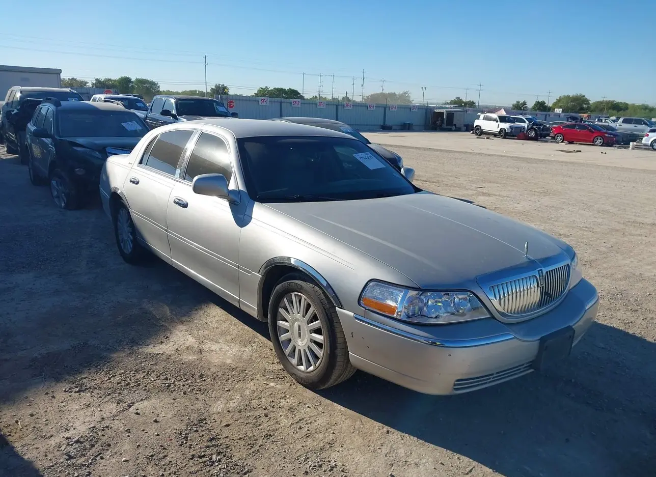 2004 LINCOLN  - Image 1.