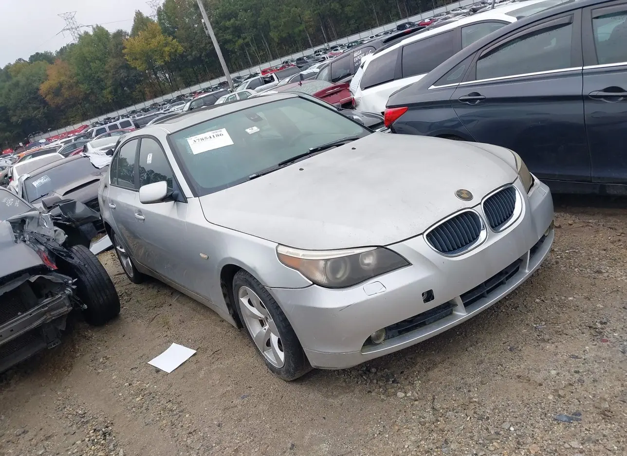 2003 BMW  - Image 1.