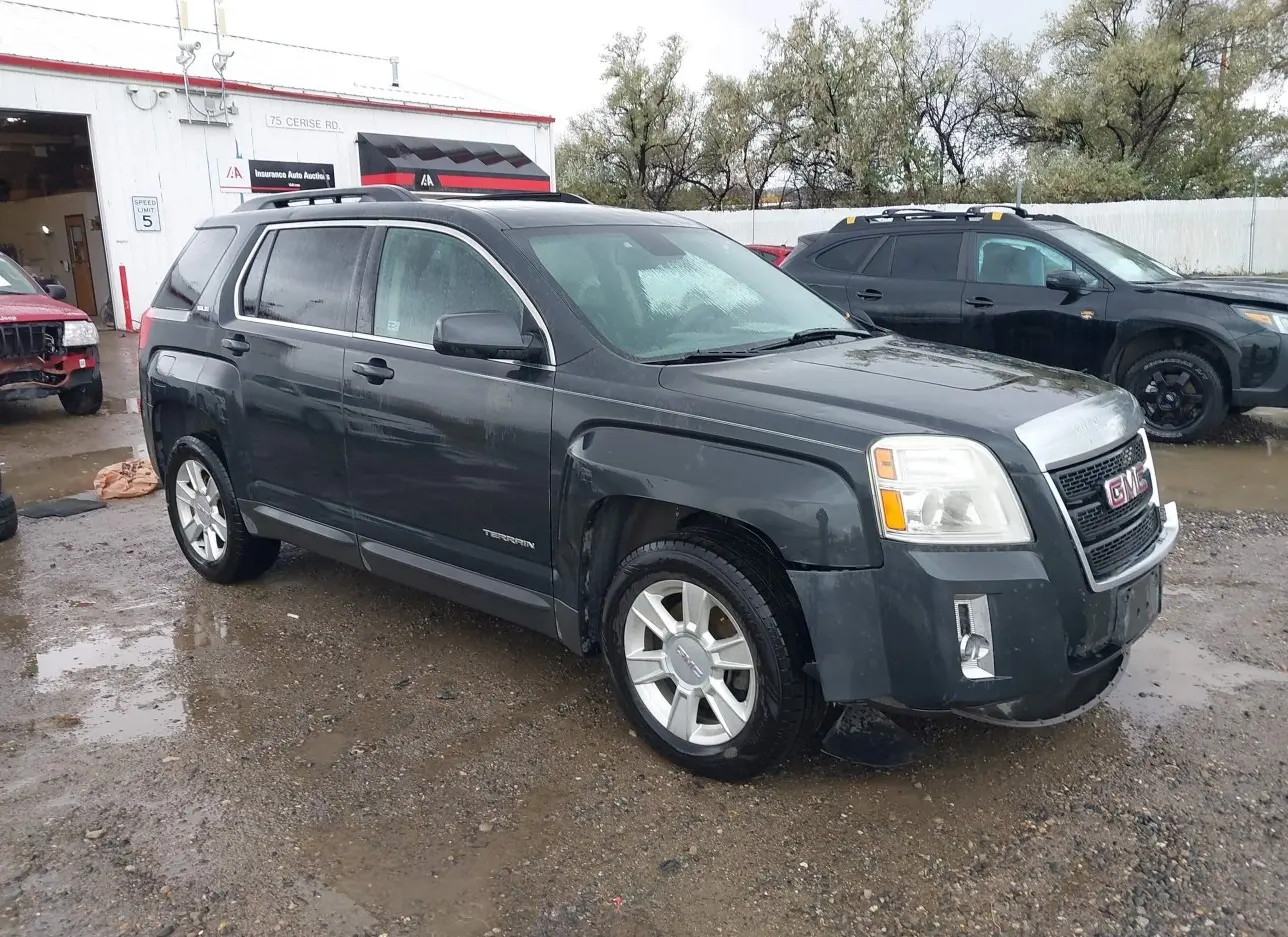 2013 GMC  - Image 1.